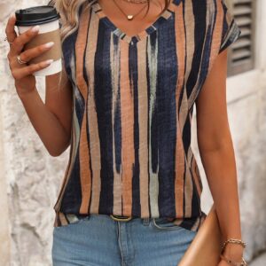 EMERY ROSE Women Fashionable Short-Sleeved T-Shirt With Colorful Stripes Print Graphic Tees Women Tops